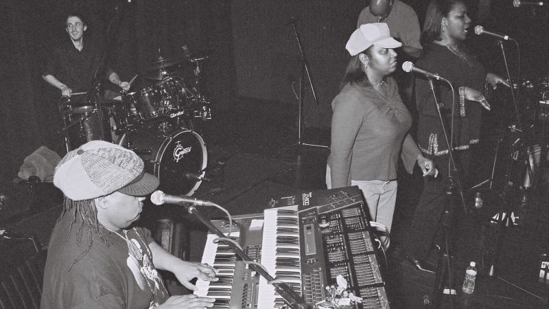 Exclusive Premiere: Malik Alston Presents Painted Pictures “Air”