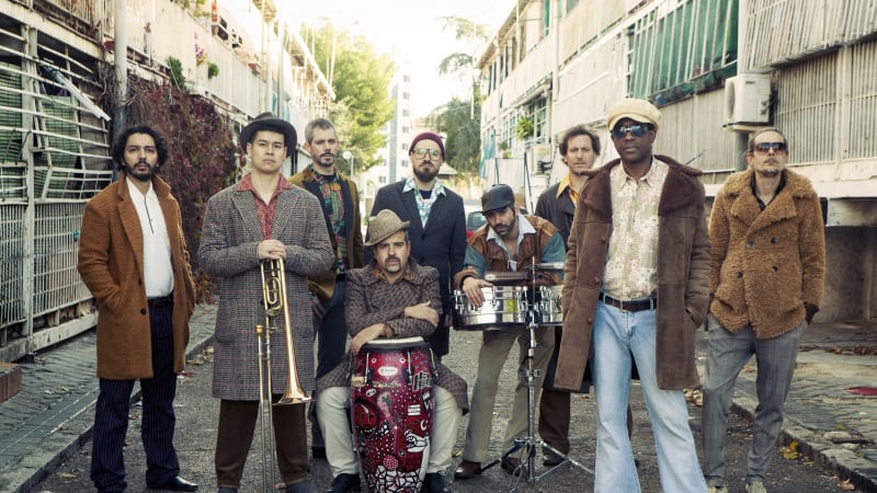 El Combo Batanga “El Barrio En La Mirada”