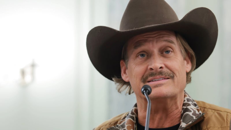 Kid Rock reacts to Conan O'Brien's Oscars joke