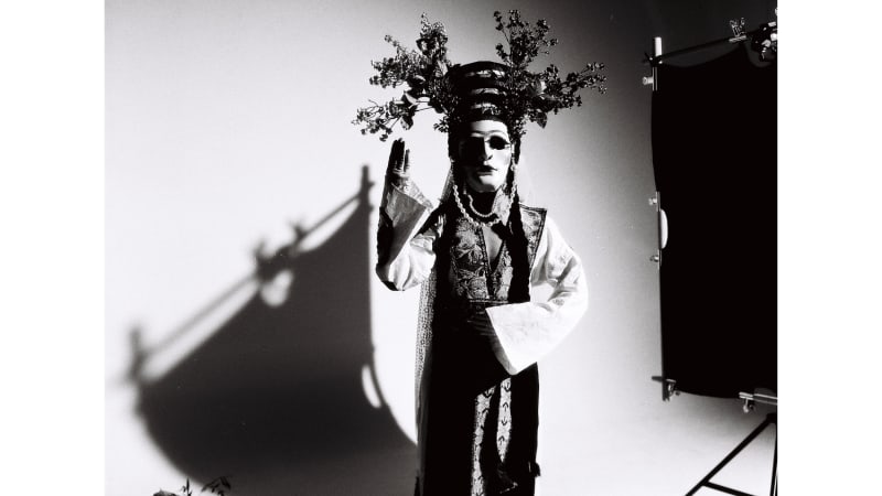 Anana Kaye – There Is A War