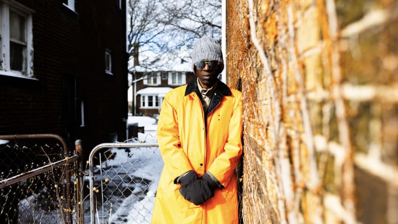 TERRENCE DIXON: IL MODERNISMO ESSENZIALE DI “WHEN STARS REMEMBER”