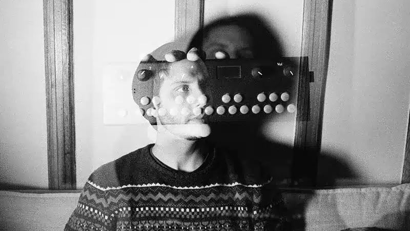 Jan Esbra Beautifully Navigates Turmoil and Loss » PopMatters