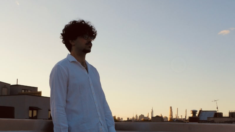 Aaron Lerer Falls In Love With The ‘Everyday’ | Right Chord Music