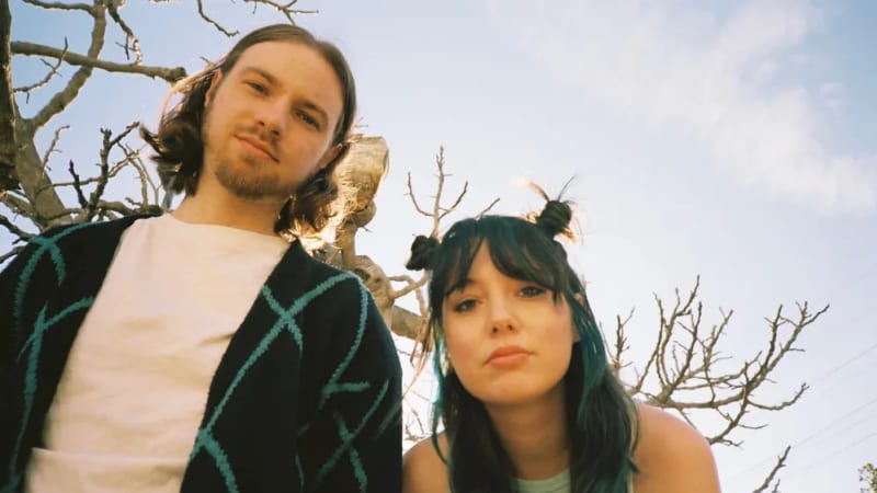 Livingmore - Undone - We love that Sound