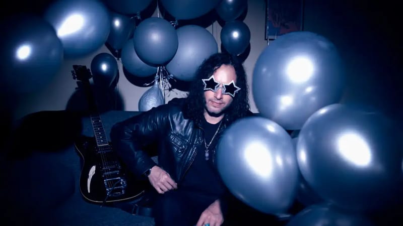 Mike Green - I Can't Help It [Single]