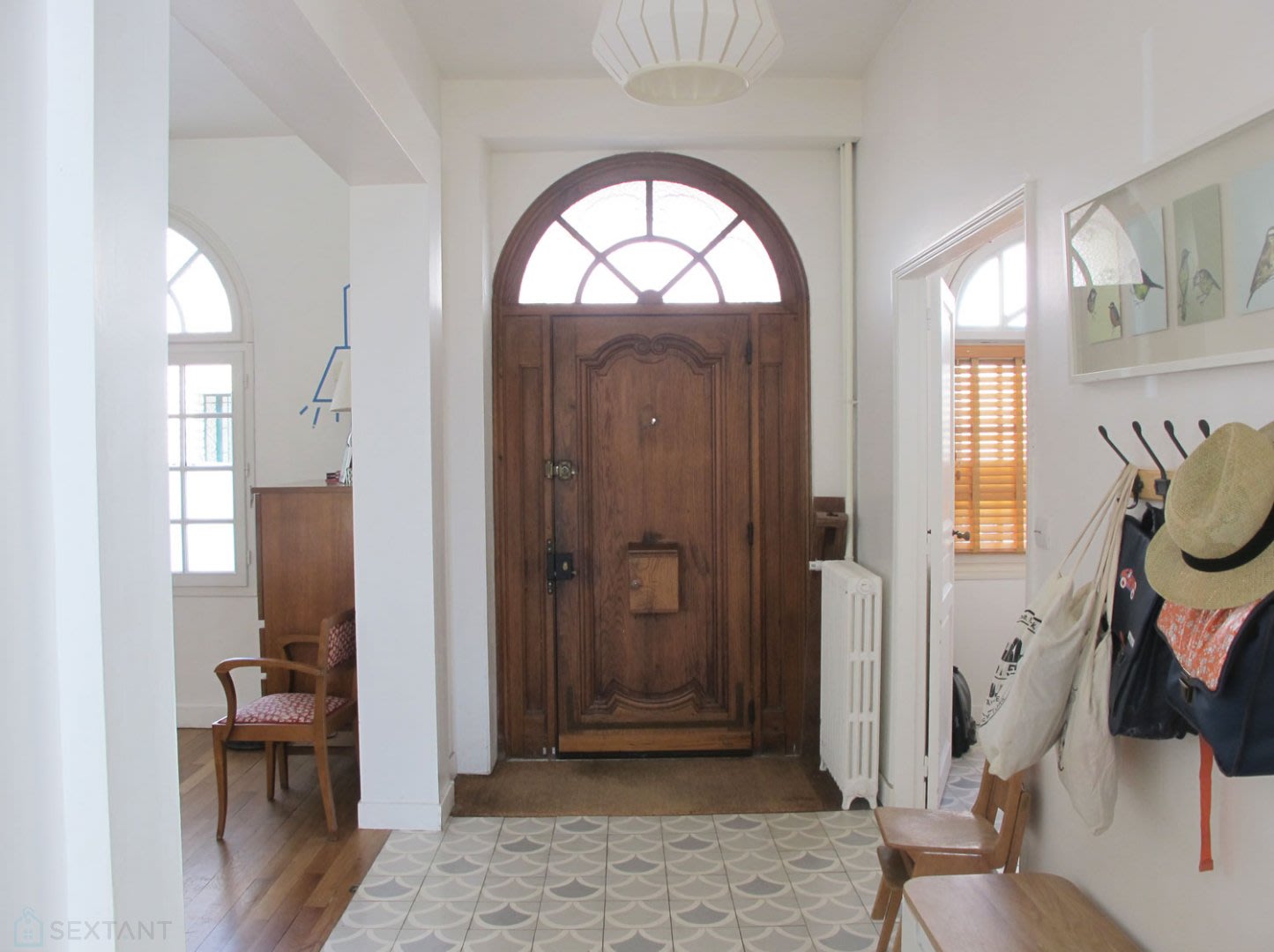 Townhouse Des Annees 1950, 170 m2, 6 bedrooms with small garden