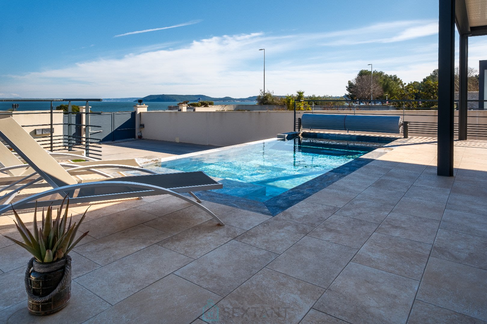 SOUTH FRANCE - PROVENCE - VILLA with Panoramic View - ISTRES en Provence near the beach – Two Pools