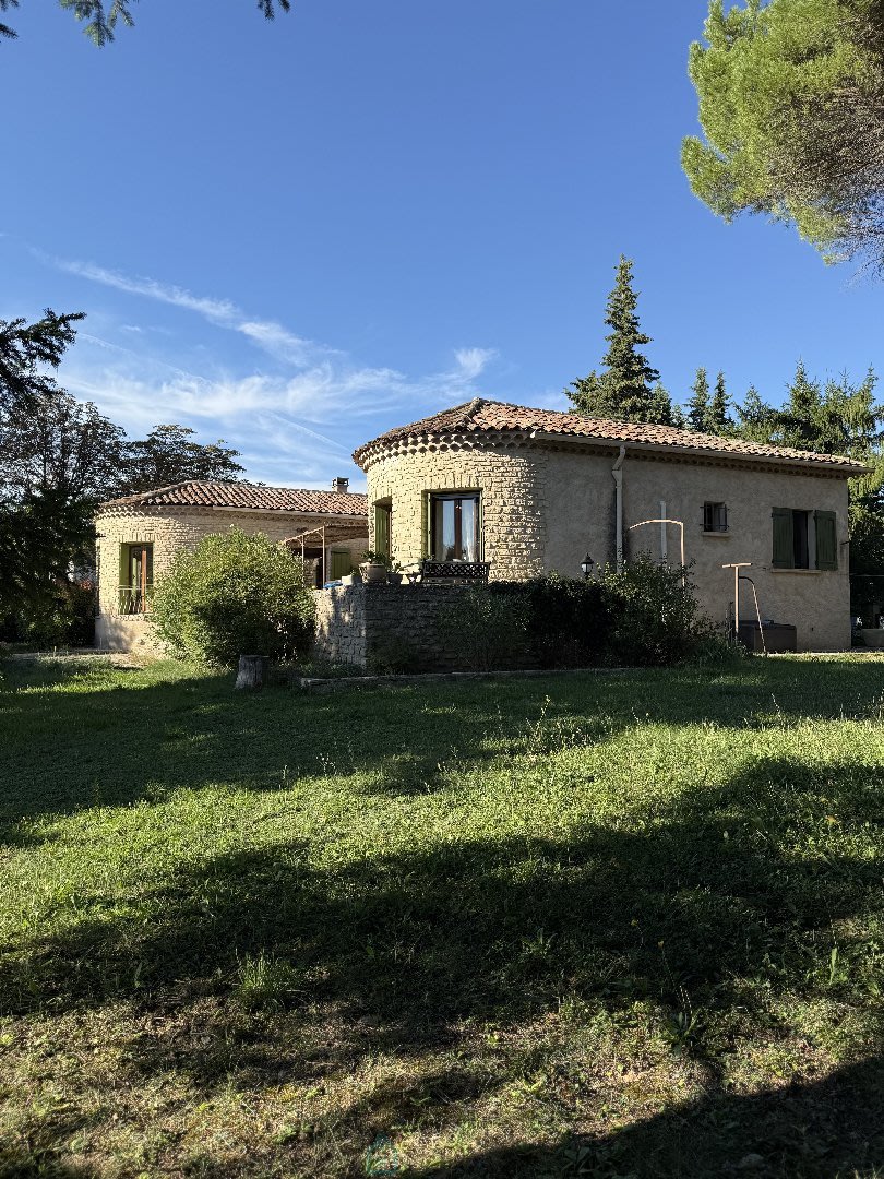 À VENDRE – MAISON 150 m² AVEC GRAND TERRAIN CONSTRUCTIBLE