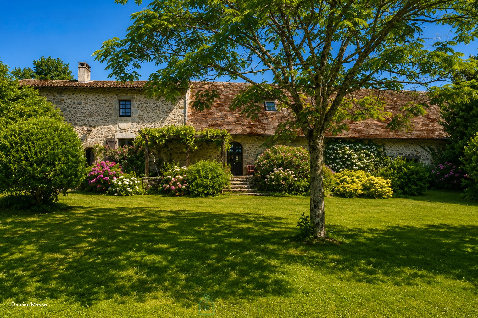 Former fortified house from the 13th century, in the heart of the Périgord Vert regional natural park.