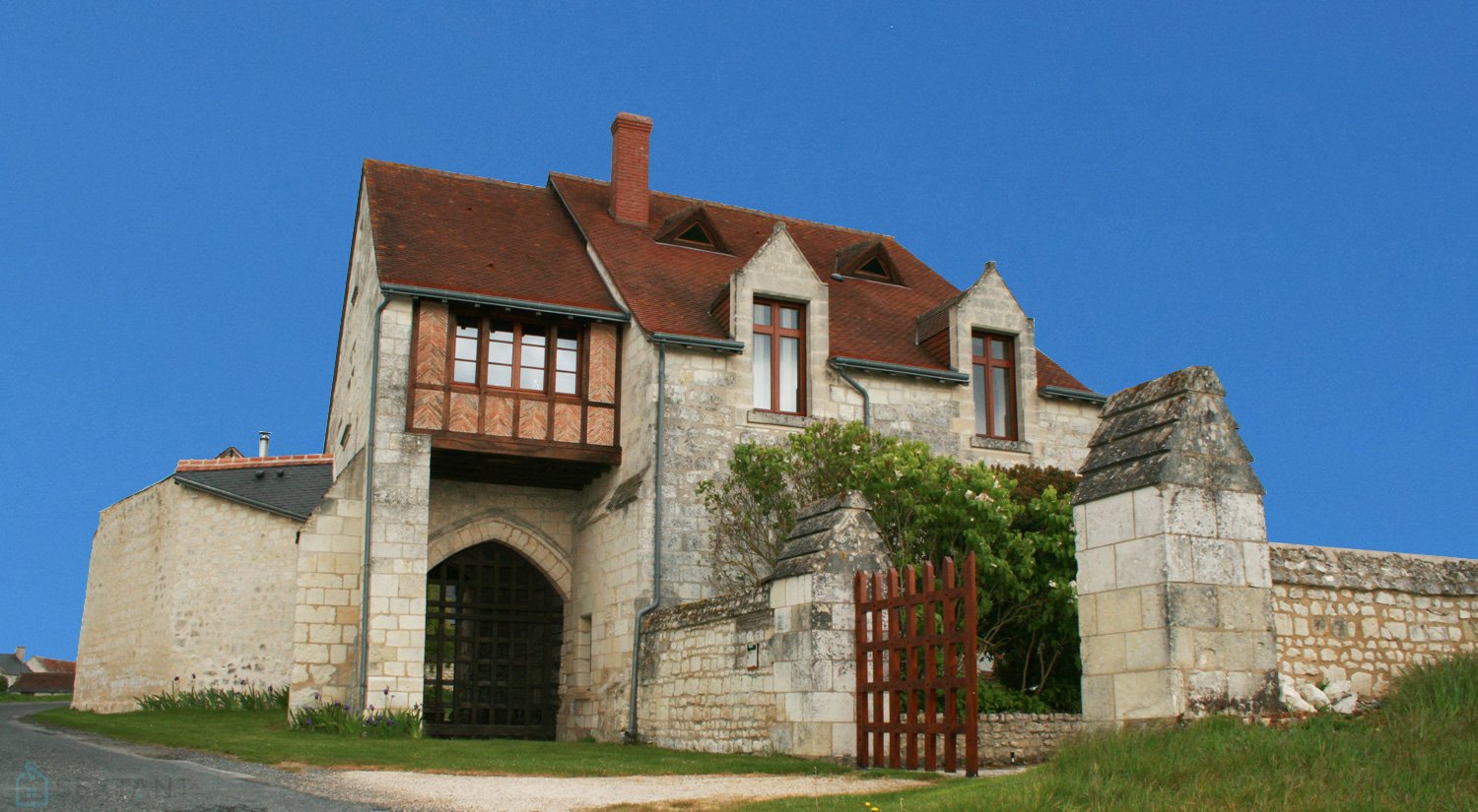 Historic mansion 460m² - 12 rooms including 5/6 bedrooms