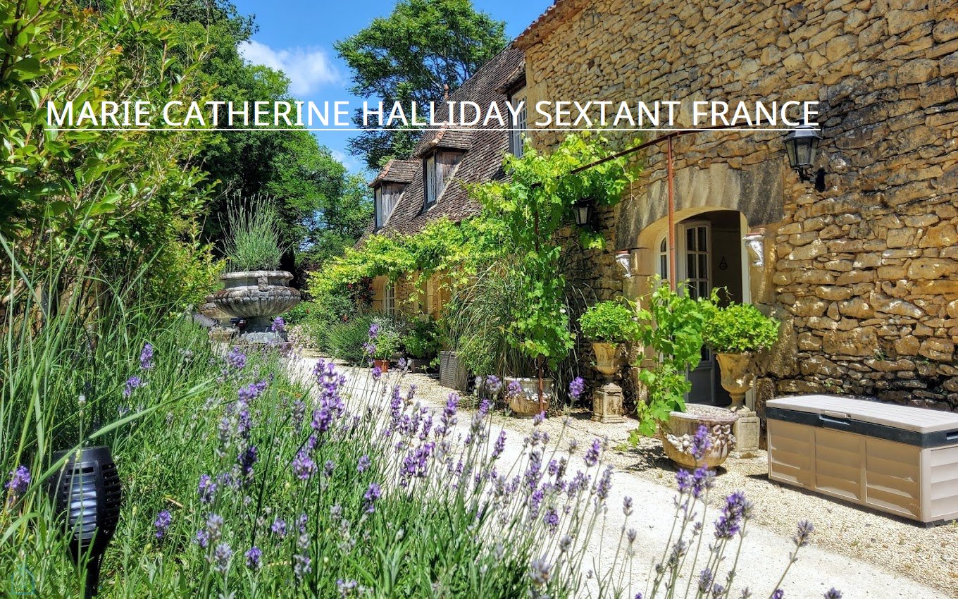 SPECTACULAIRE CHARTREUSE ET SES TROIS MAISONS DE TOUTE BEAUTE !
