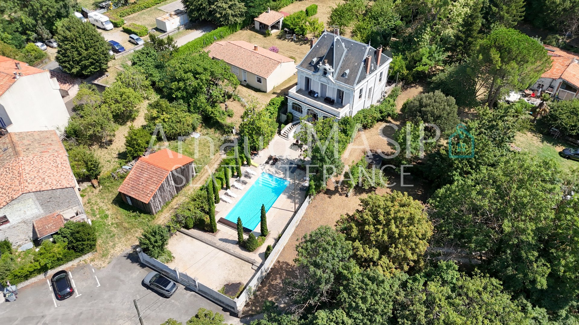 EXCEPTIONAL BELLE EPOQUE PROPERTY WITH POOL, PRIVATE GROUNDS, TERRACES, CASTLE VIEW