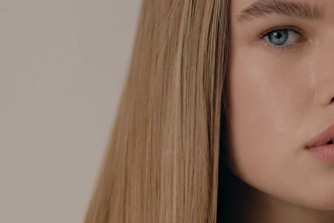 Strihanie a farbenie vlasov