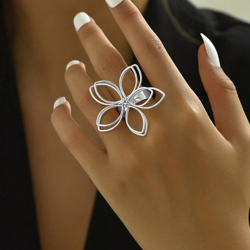 Bague fleure argentée