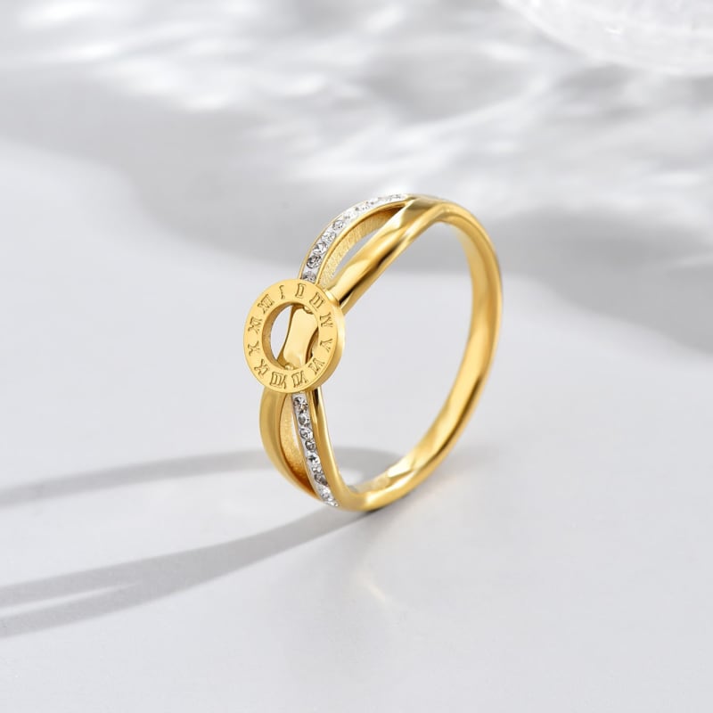 Bague avec détail romain