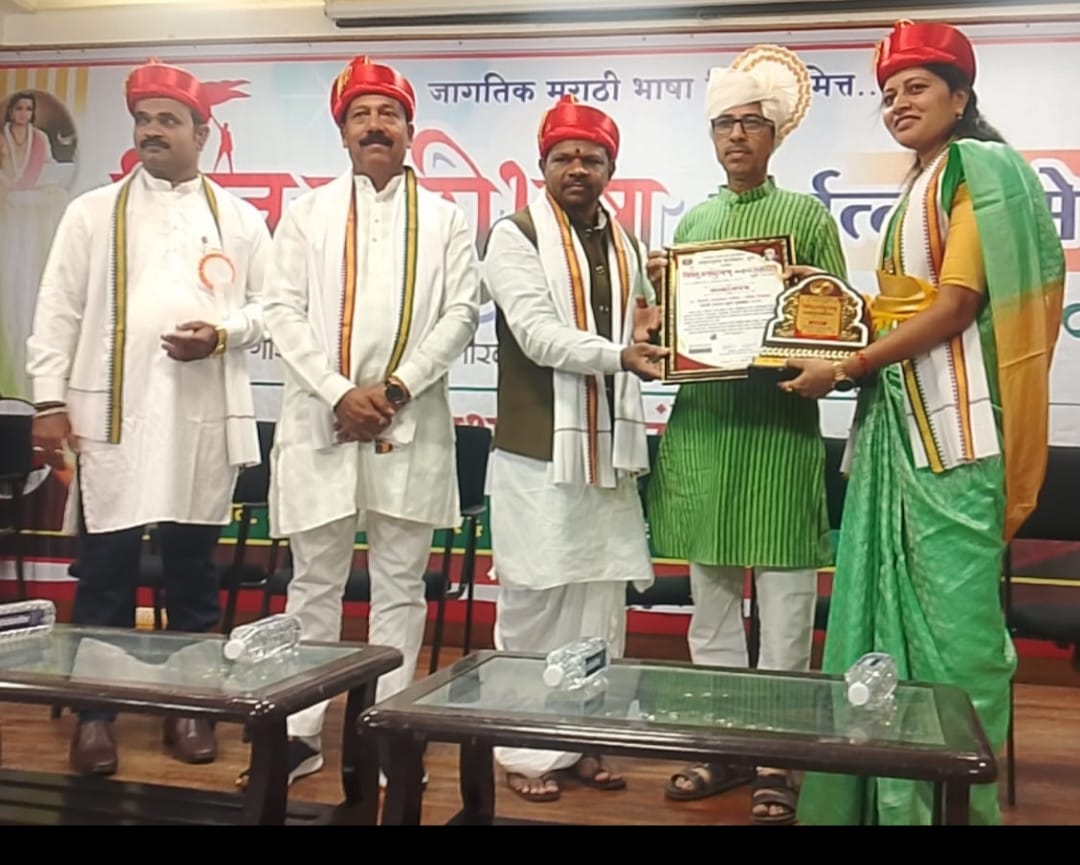 स्काऊट शिक्षक, सर्पमित्र ते पत्रकार! किशोर पाटील यांच्या अष्टपैलू कार्याला 'मराठी भाषा गौरव पुरस्कारा'ची पावती