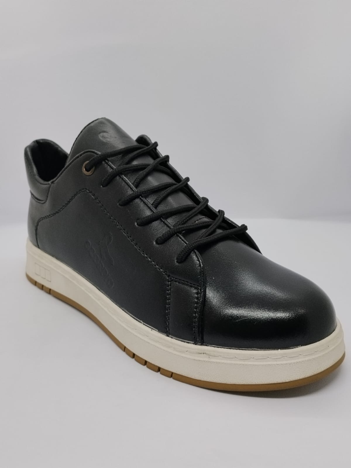 Scorpio Gum-Sole Low-Top Sneaker
