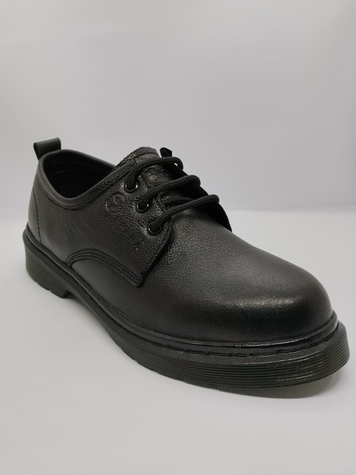 Black Cobra Plain-Toe Derby
