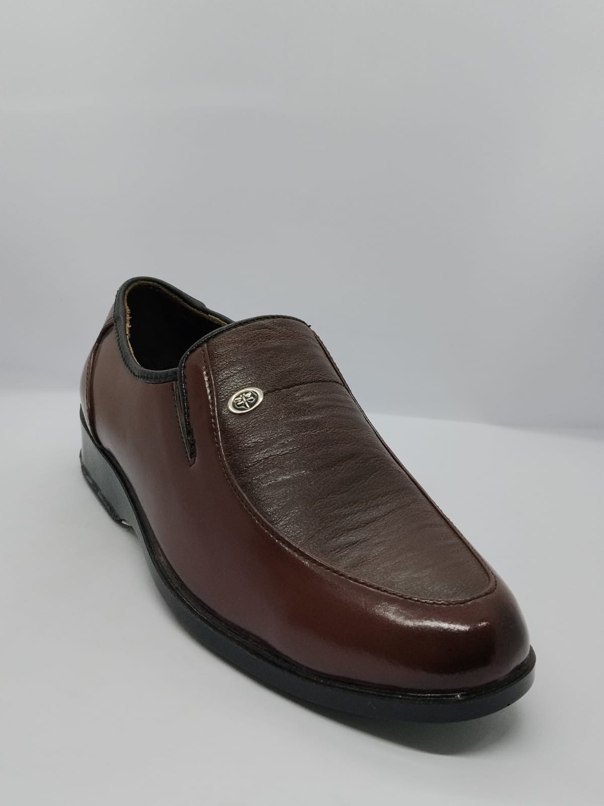 Scorpio Ornament Slip-On Formal