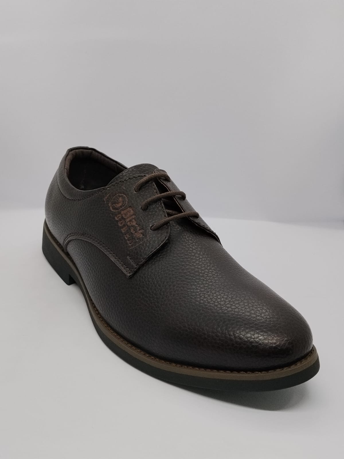 Scorpio Pebbled Plain Derby