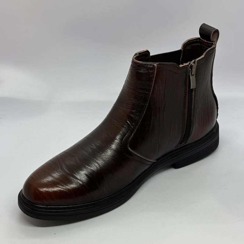 wrinkled patterned fiber chain chelsea boot with 