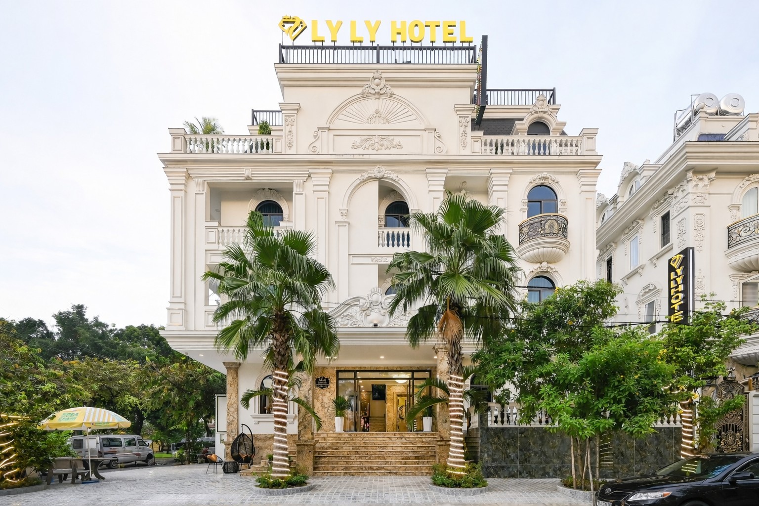 Ly Ly Hotel 2