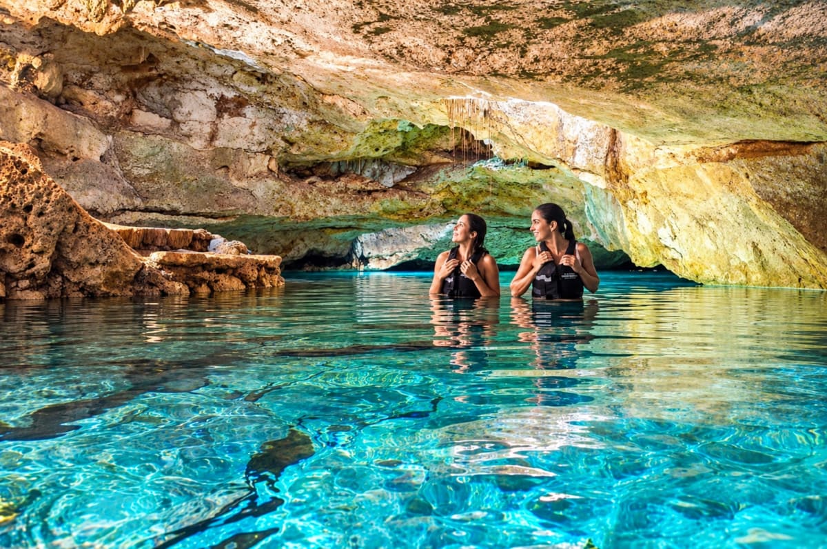 A cenote at Kantun-Chi near Playa del Carmen