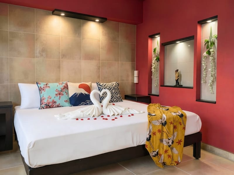 Maldives & Kyoto Suite