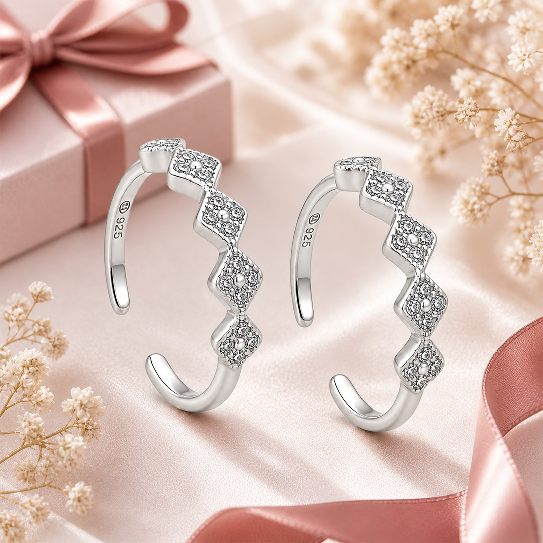 Crystal Zigzag — pavé open silver ring