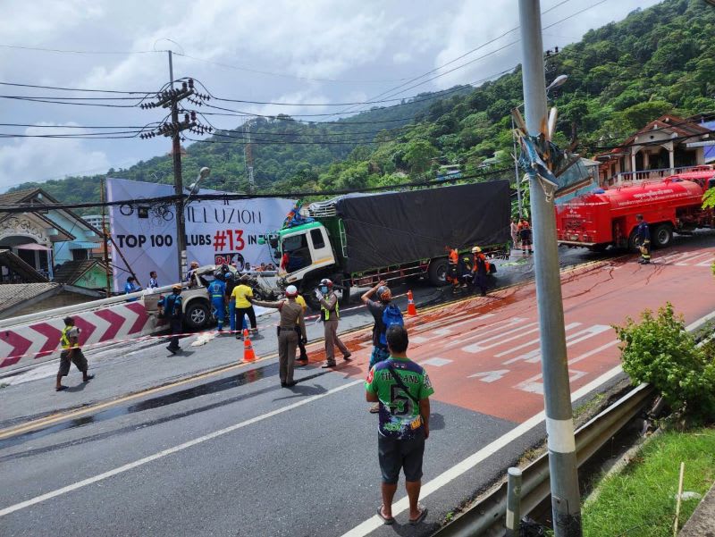 Two feared dead as truck slams pickup on Patong Hill