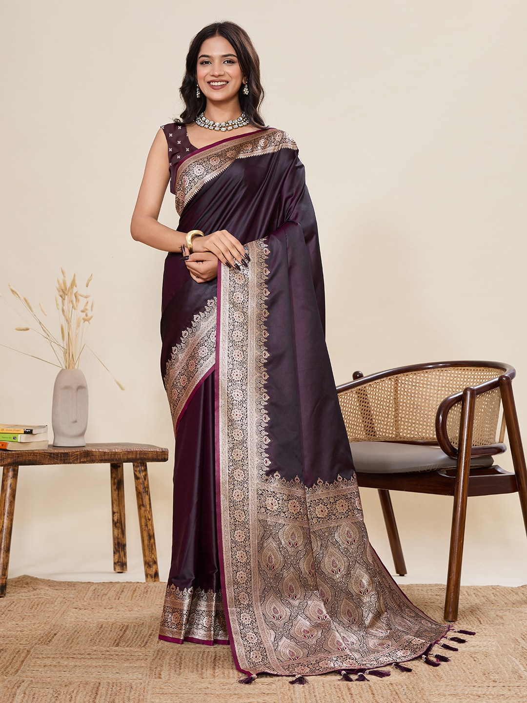Amshukam Gala 1 Saree with Jari Work – Banarasi Silk