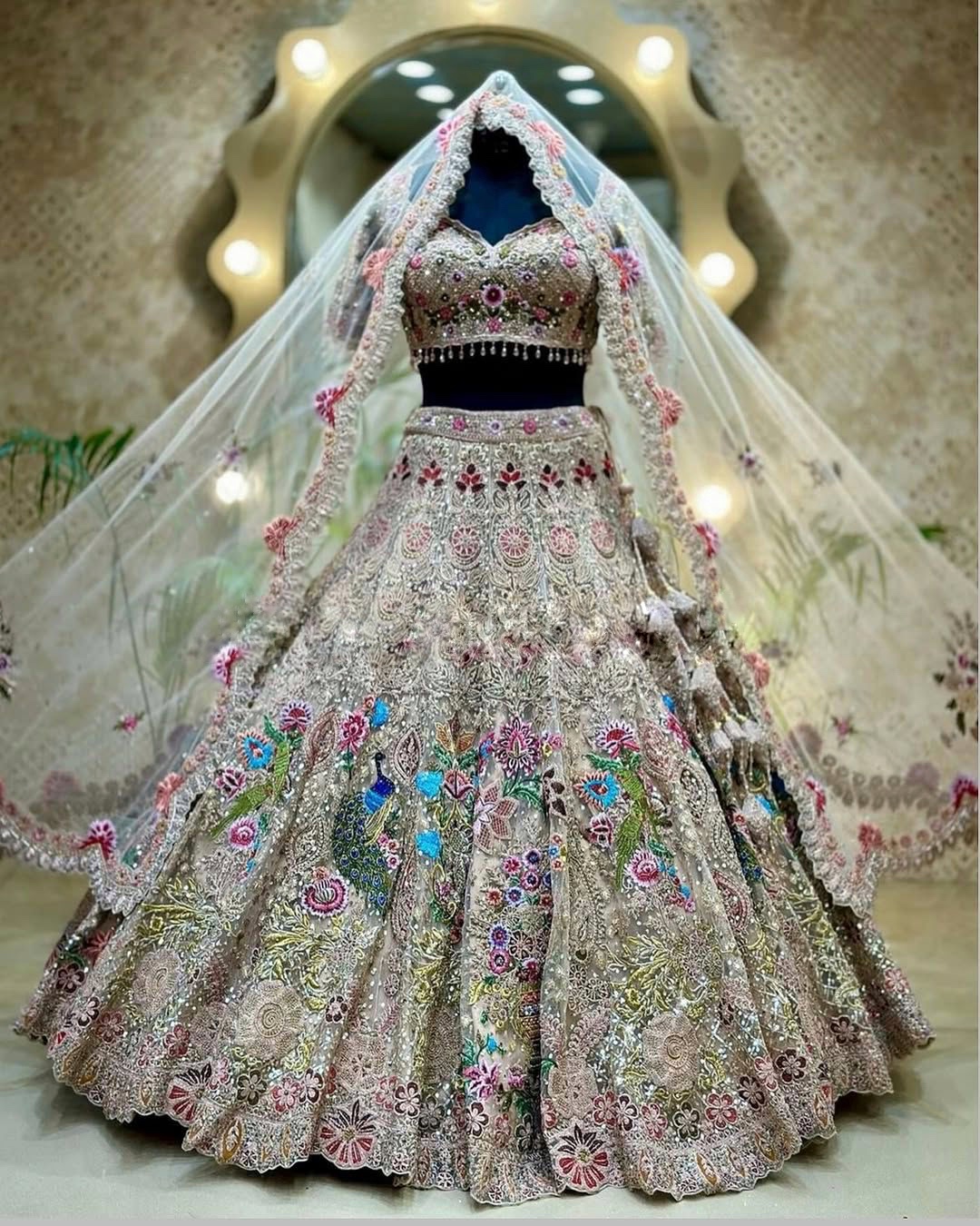 Ivory Heavy Organza Silk Sequin Embroidered Lehenga Set — photo 5