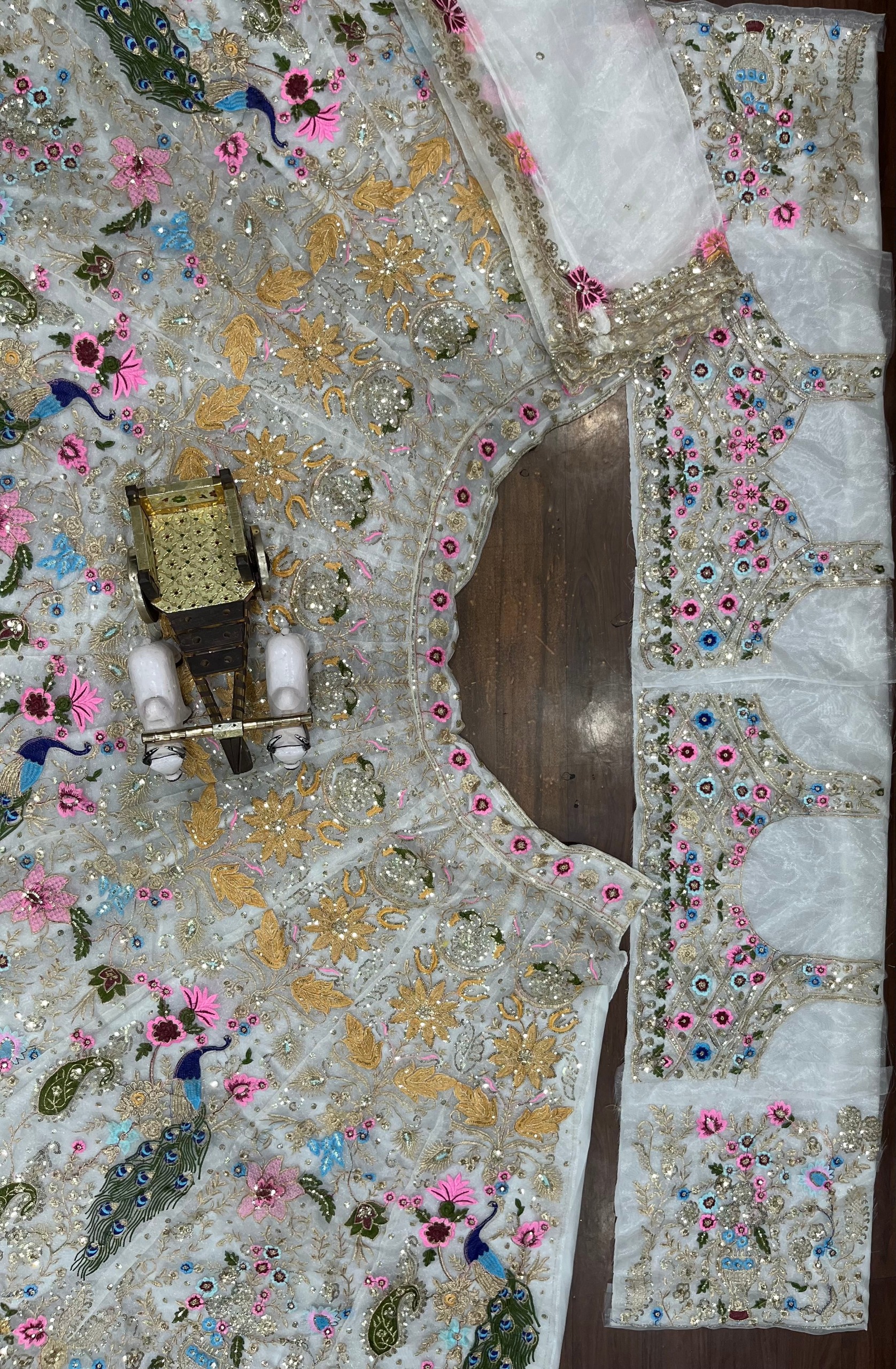 Ivory Heavy Organza Silk Sequin Embroidered Lehenga Set — photo 6