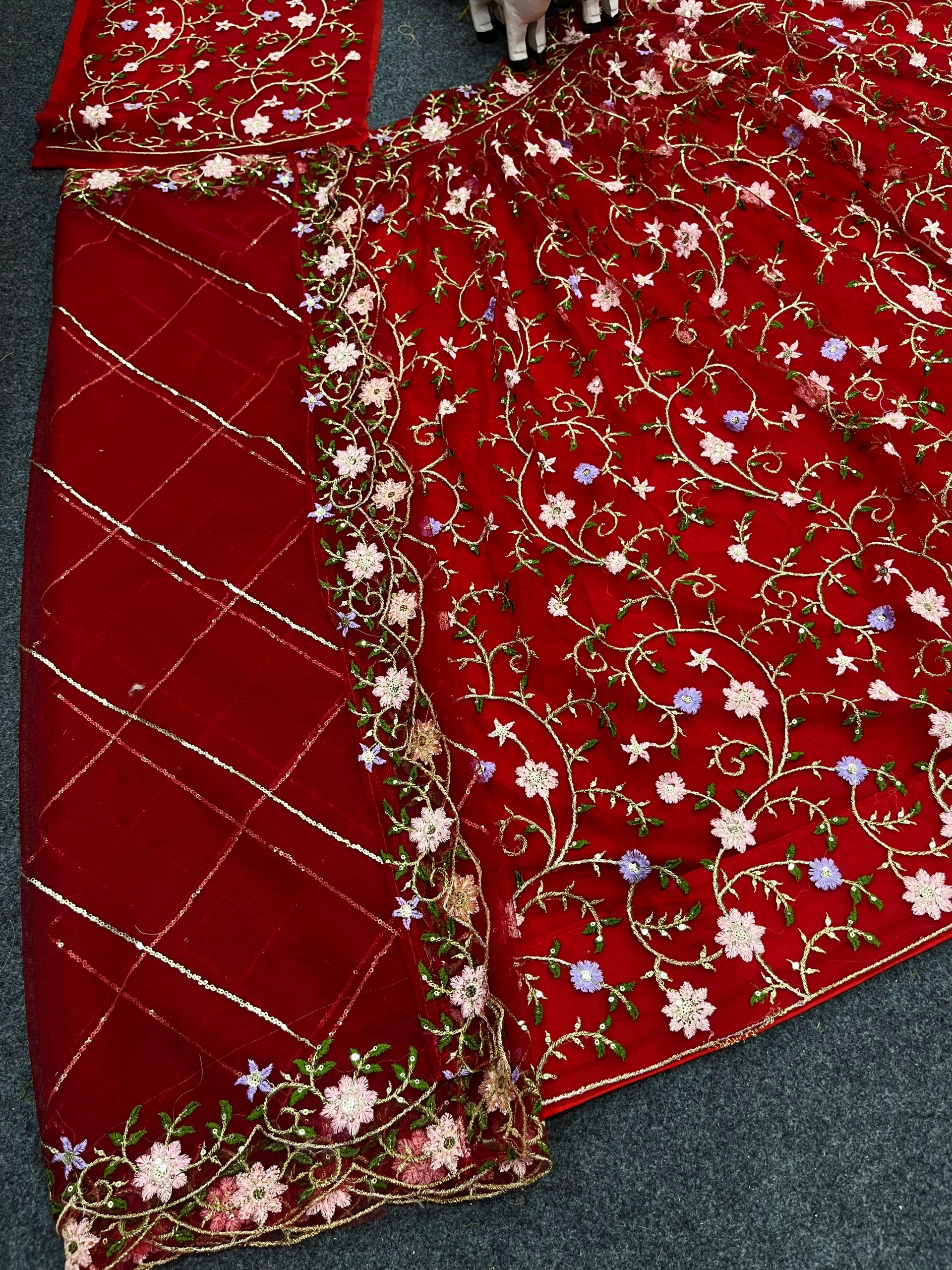Red Floral Embroidered Lehenga Set — photo 5