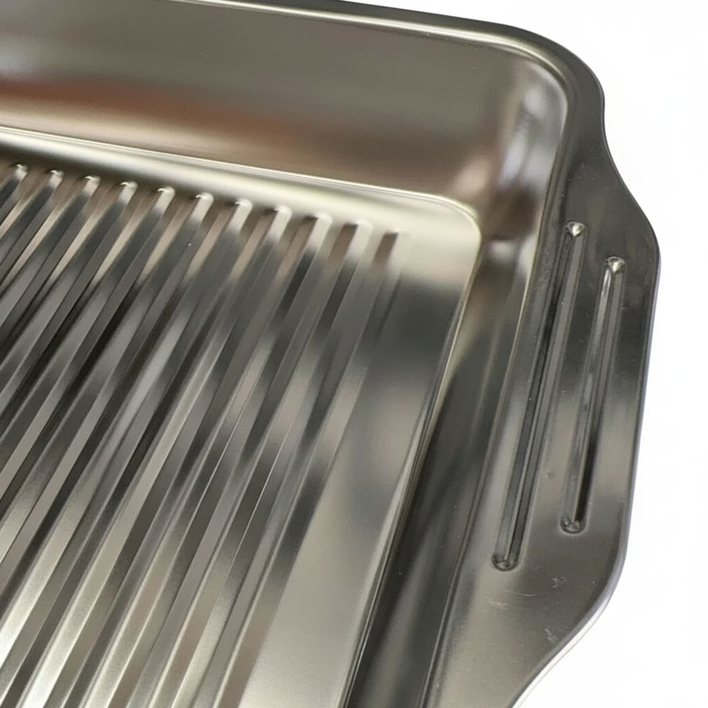 SS Baking Tray with Side Ears & Top PC Cover - 40x30cm — view 6