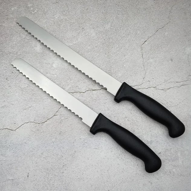 Plastic Black Handle Bread Knife with Big Teeth — view 4
