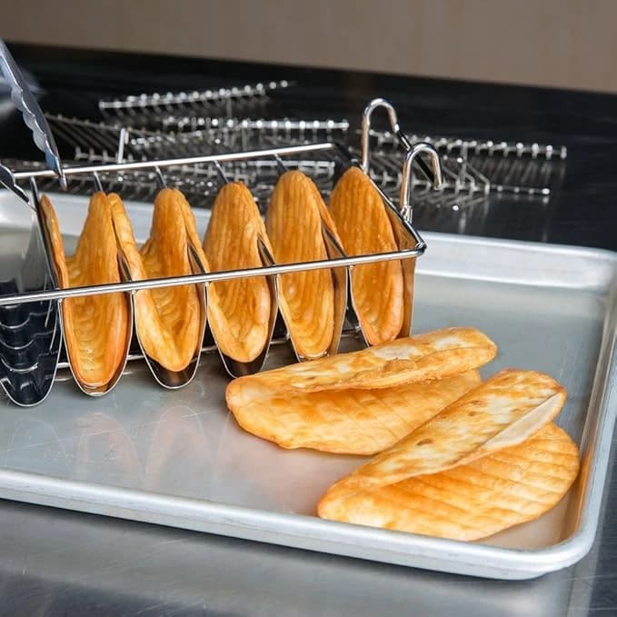 SS V Shaped Taco Fry Basket — view 4