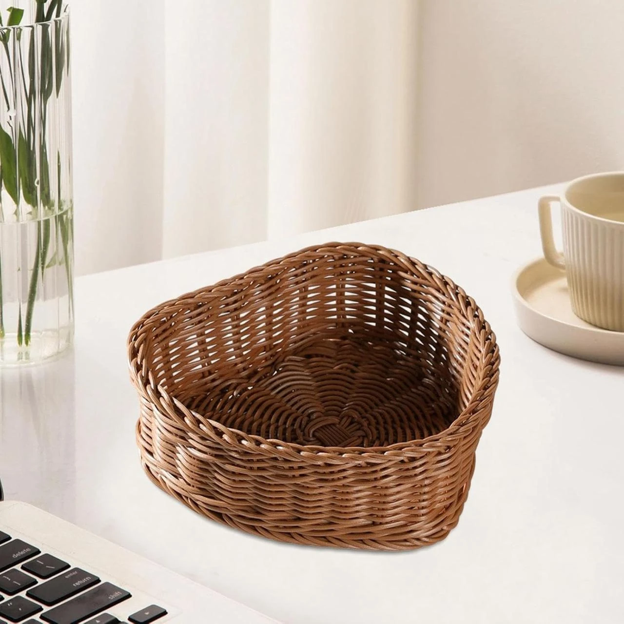 2000A Heavy Heart Shaped Polyrattan Basket with Metal Wire - 30x27x10cm — view 3