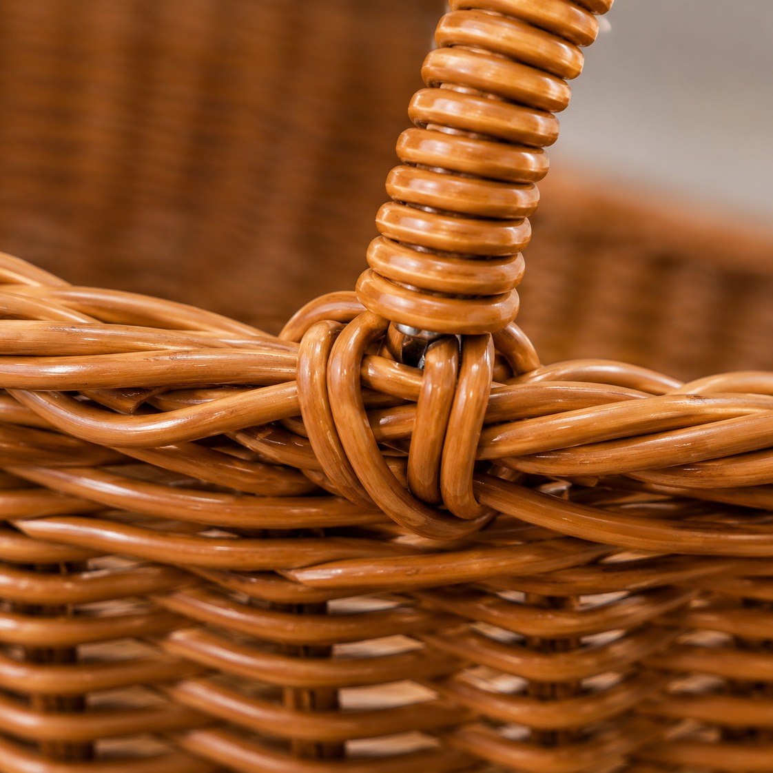 Heavy Oval Shaped Polyrattan Basket with Handle & Metal Wire - Walnut Brown — view 5