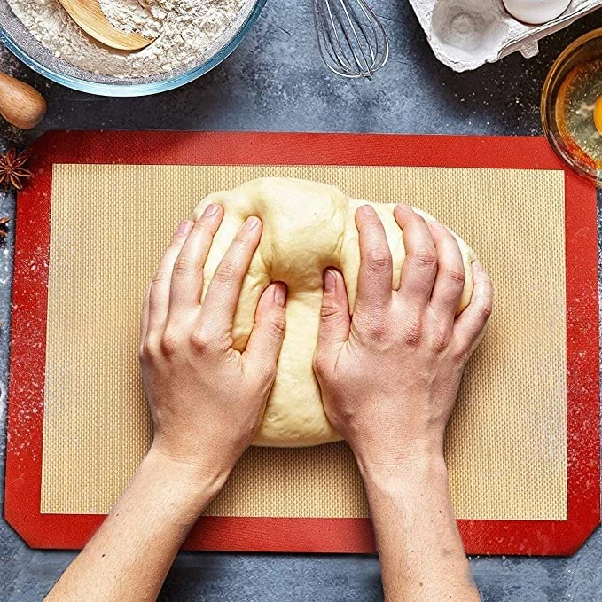 Silicon Baking Mat Red Border — view 3