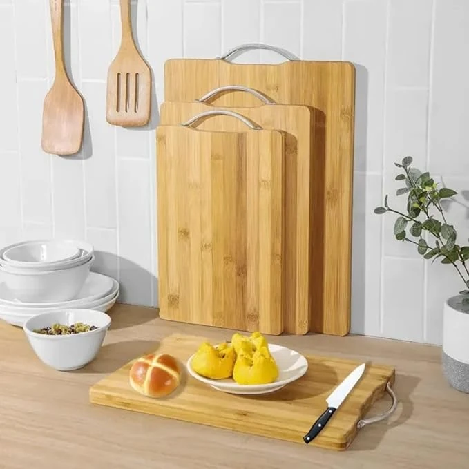 VERATTI Wooden Rectangle Chopping Board with SS Handle and 1.8cm Thickness — view 7