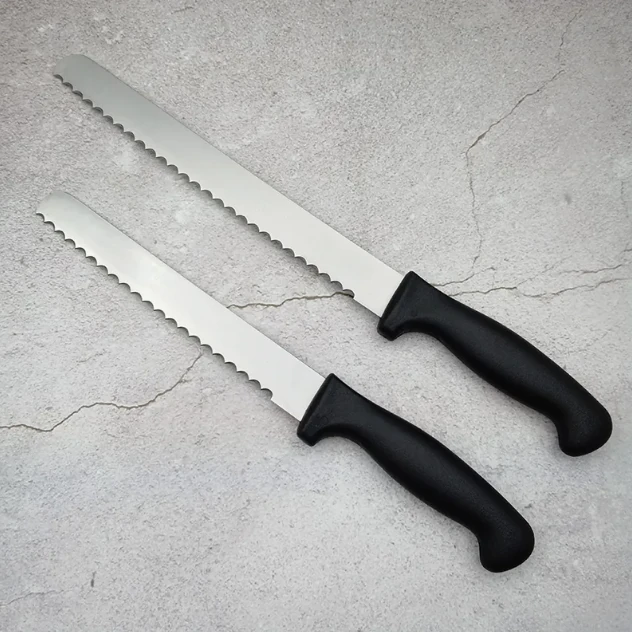 Plastic Black Handle Bread Knife with Big Teeth — view 4