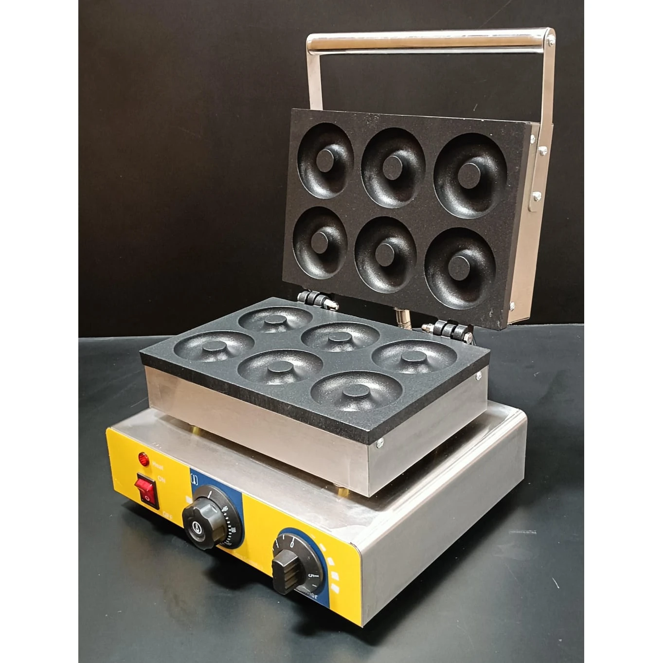 Electric Donut Waffle Maker - 6 Slot — view 4