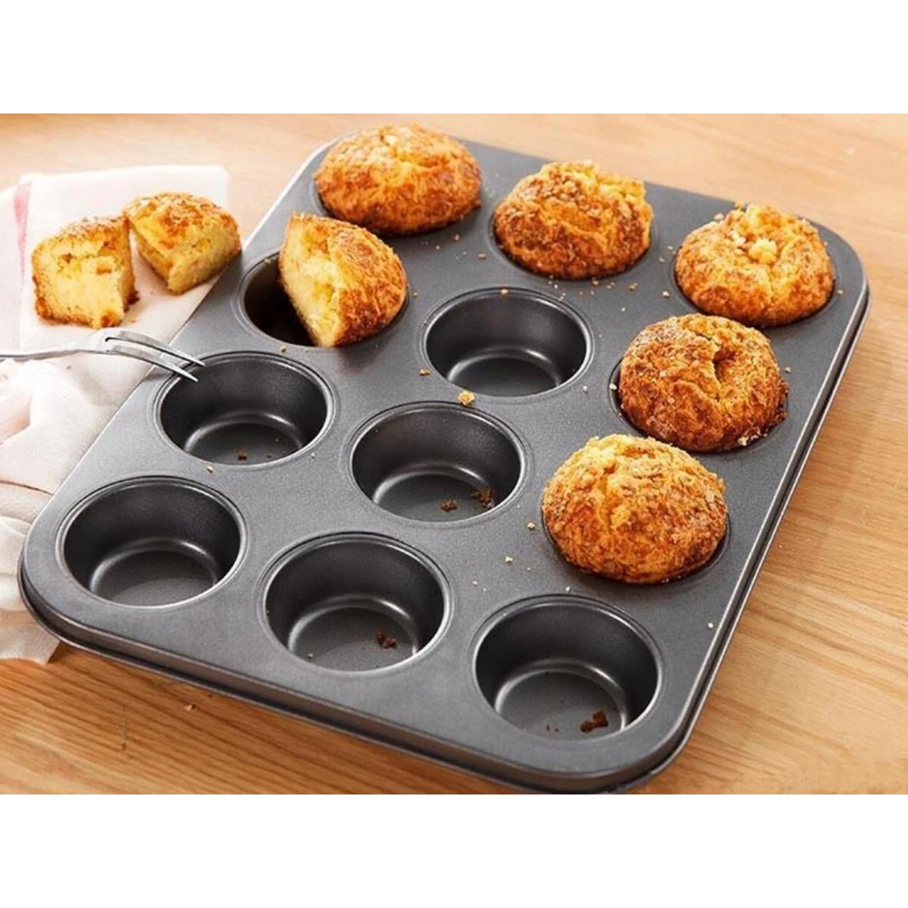 Round 12 Small Slots Teflon Coated Muffin Mould (Slot Size: 5x1.8cm) — view 3