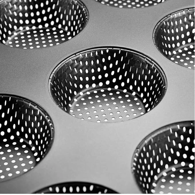 Round 9 Big Slots Teflon Coated Perforated Muffin Mould (Slot Size: 8x3cm) — view 5