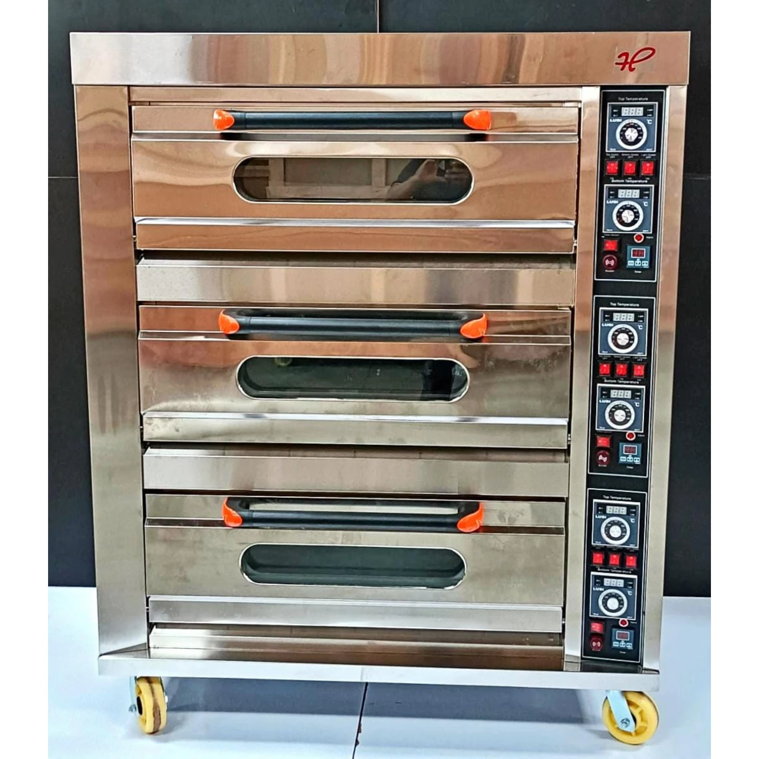Electric Pizza Oven 3 Deck 6 Tray with 6 Stone - 3D6T (Stone Size: 17x25 inch.) — view 4