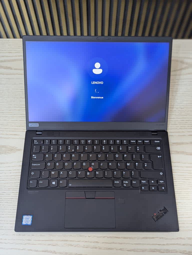 ORDINATEUR PORTABLE LENOVO X1 CARBONE INTEL CORE i5, 8ème Génération