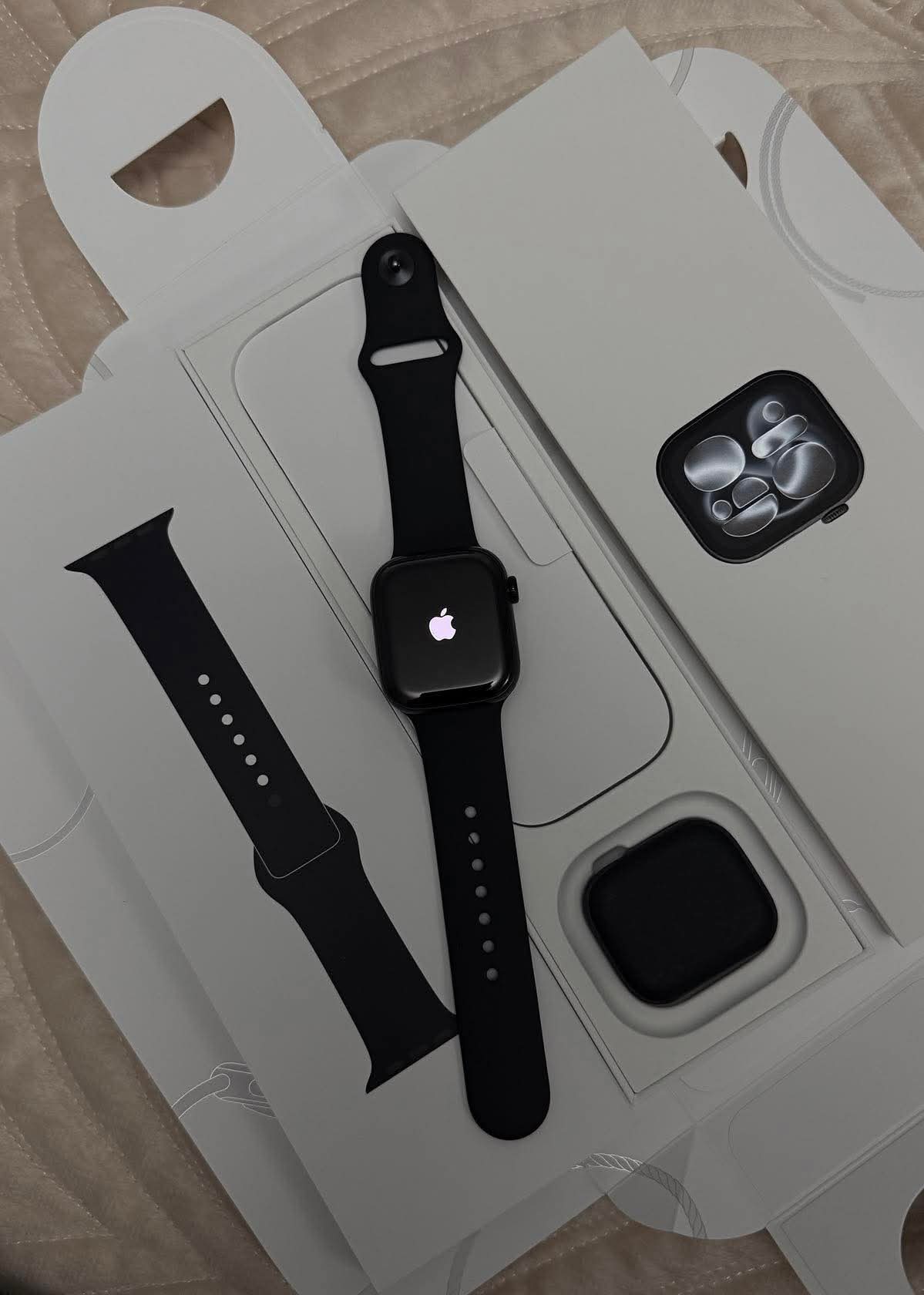 Montre tactile connectée Apple watch série 11 USA Pure 💯🇺🇲