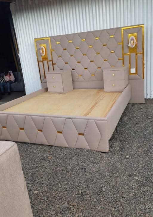 Diamond-Tufted Luxury Bed 2