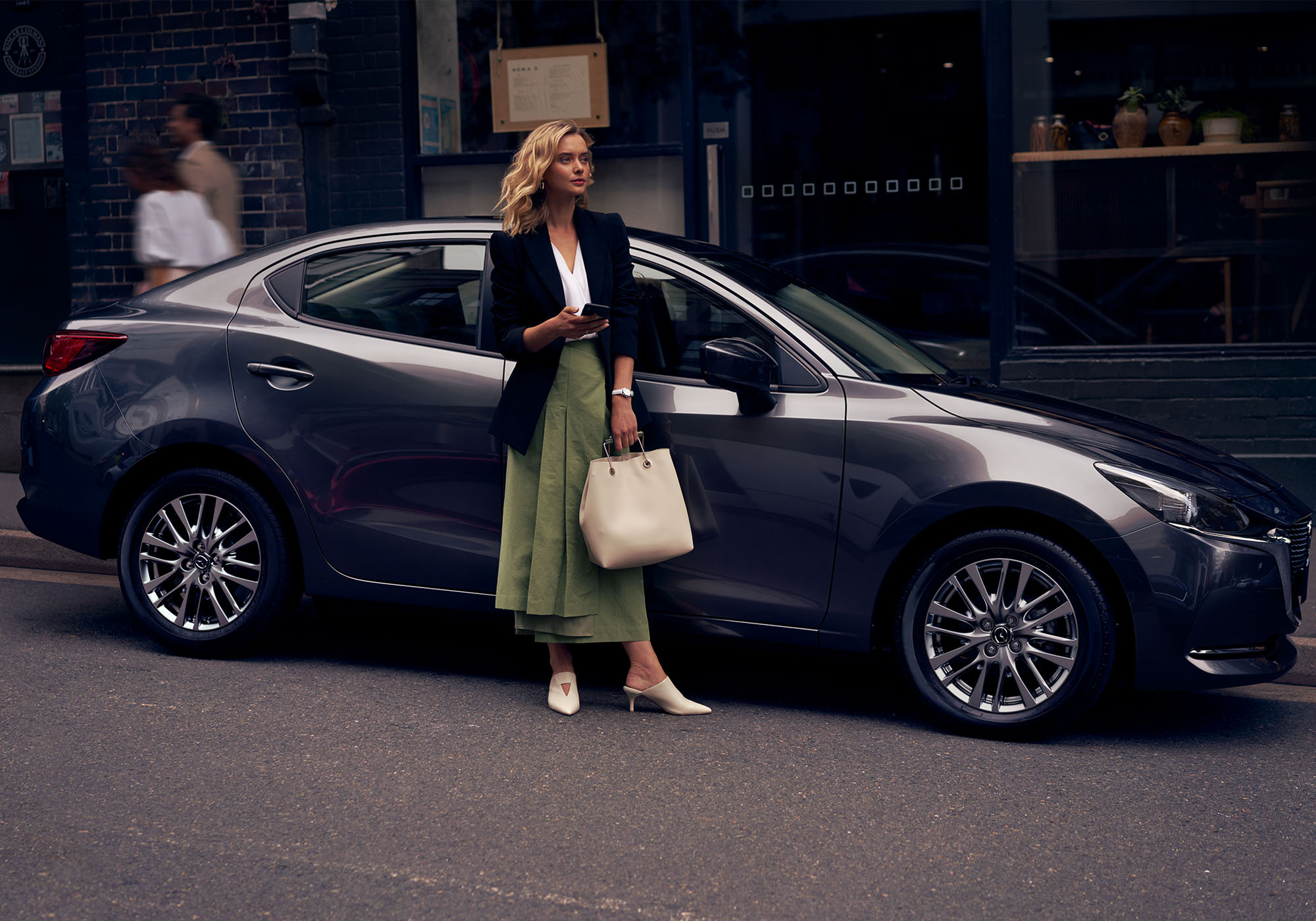 Mazda2 Sedan Gallery 3